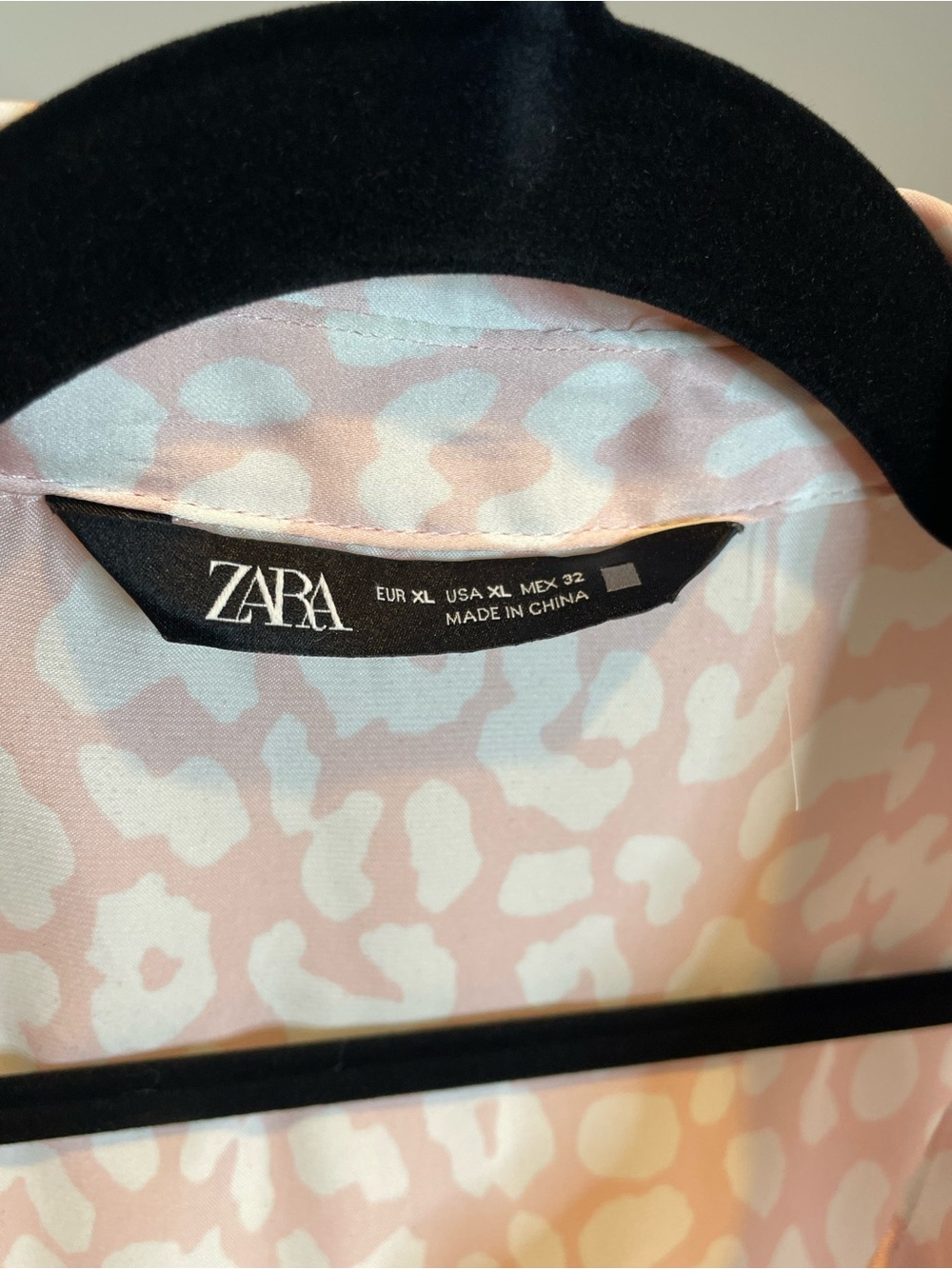 Zara Pink and White Leopard Print Blouse XL - Picture 3 of 3
